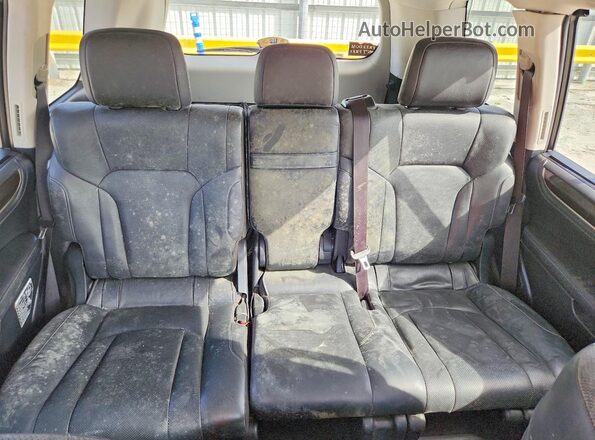 JTJHY7AX5J4265259 2018 LEXUS LX White Widok tylnych siedzeń