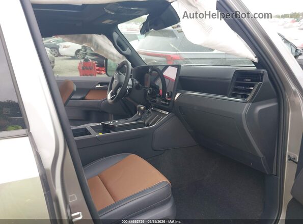 JTJTBCDX5S5048869 2025 LEXUS GX 550 Silver Widok wnętrza z przodu