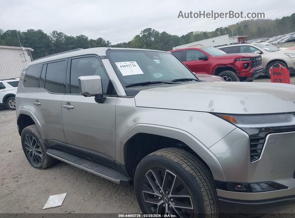 JTJTBCDX5S5048869 2025 LEXUS GX 550 Silver Widok wnętrza z tyłu