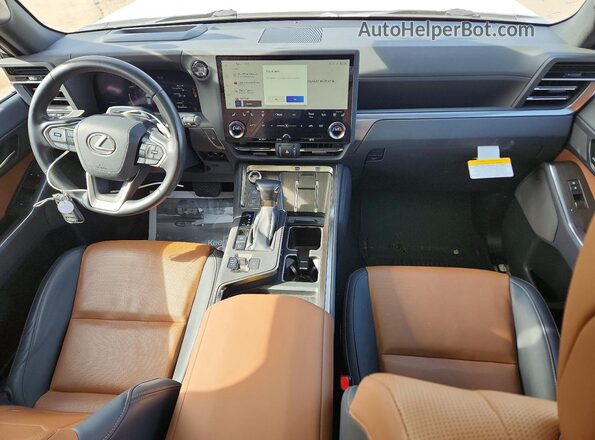JTJVBCDX4R5018779 2024 LEXUS GX Белый Вид панели приборов