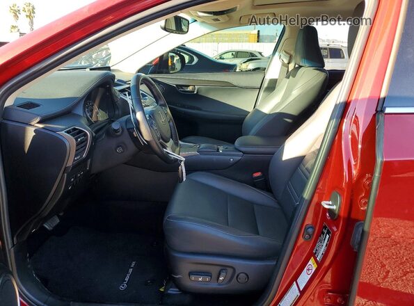 JTJYARBZXJ2097775 2018 LEXUS NX Красный Вид салона спереди