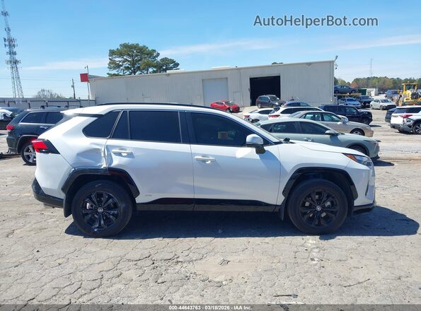 JTM16RFV8RJ054664 2024 TOYOTA RAV4 HYBRID White Սալոնի հետևի տեսք