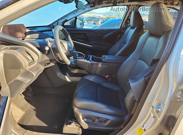 JTMABACA7RA063886 2024 TOYOTA LIMITED Silver Widok wnętrza z przodu