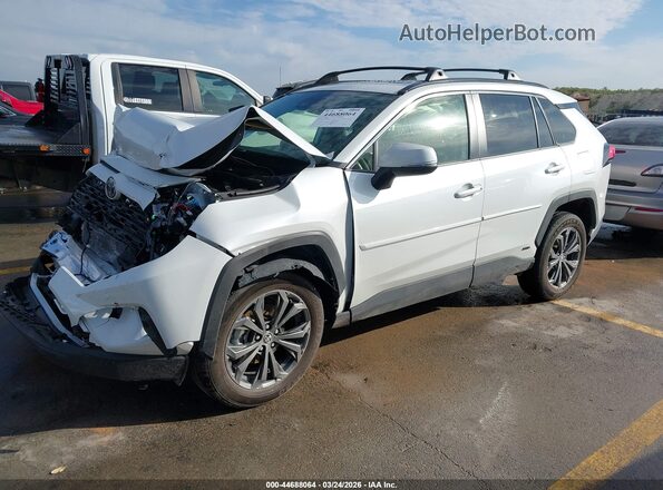 JTMB6RFV1SD581938 2025 TOYOTA LE White წინა მარცხენა ხედი სამი მეოთხედიდან
