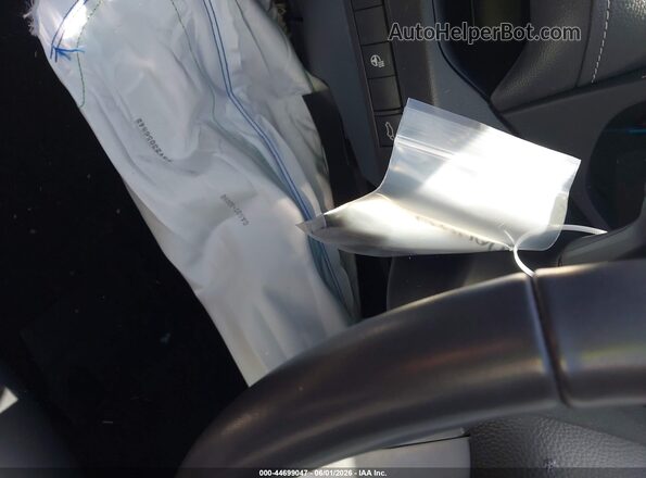 JTMB6RFV2RJ041204 2024 TOYOTA LE White 