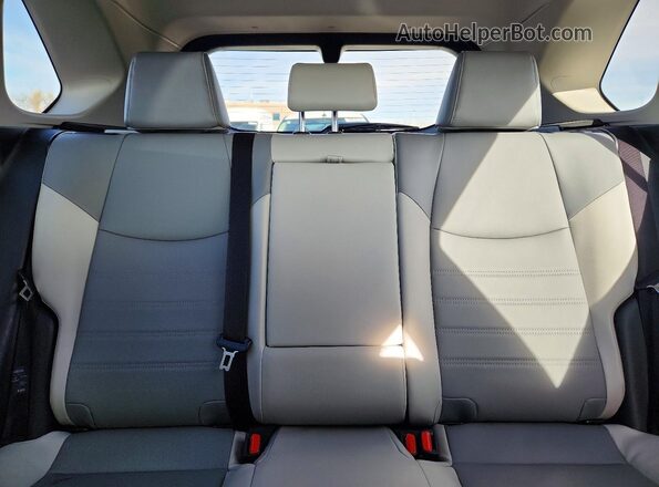 JTMB6RFV2SD153960 2025 TOYOTA LE Blue Vista de los asientos traseros