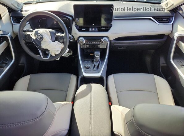 JTMB6RFV2SD153960 2025 TOYOTA LE Blue Vista del salpicadero