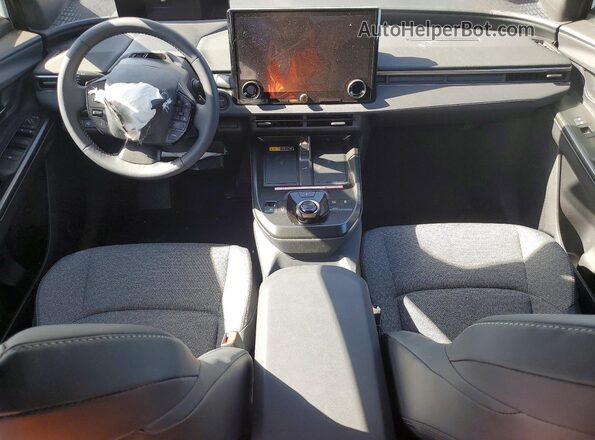 JTMBCAEB7TJ000284 2026 TOYOTA LE White Widok deski rozdzielczej