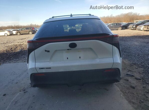 JTMBDAFB8TA000998 2026 TOYOTA LE White Widok z tyłu