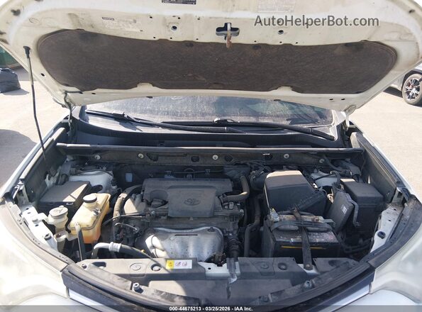 JTMBFREV2HJ108271 2017 TOYOTA LE White Հետևի տեսք