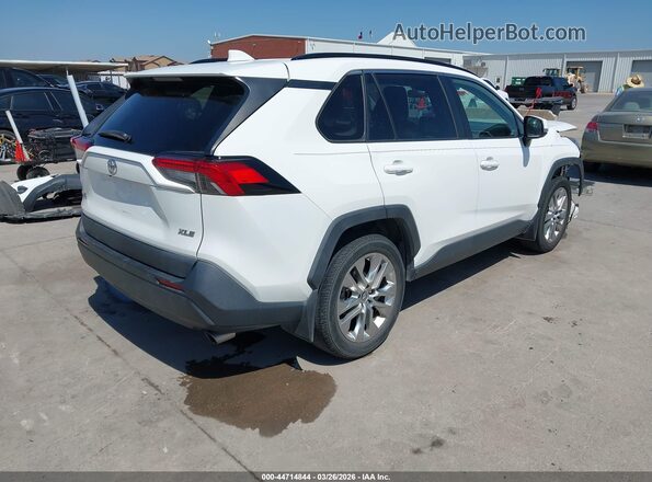 JTMC1RFV6KD022906 2019 TOYOTA LE White Հետևի աջ