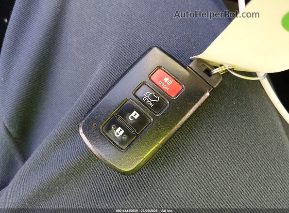 JTMDFREV5JJ204670 2018 TOYOTA LIMITED Silver Vista del salpicadero