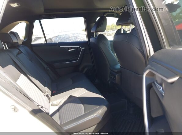 JTMEWRFV6KD504866 2019 TOYOTA RAV4 HYBRID White Widok naklejki z numerem VIN