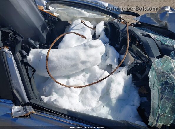 JTMJJREVXHD104848 2017 TOYOTA RAV4 HYBRID Silver Widok wnętrza z przodu