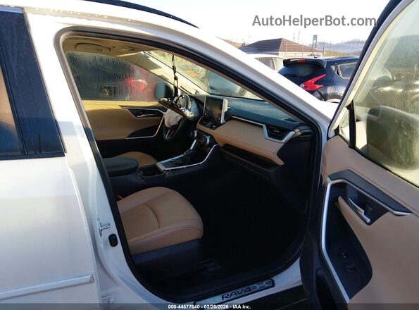 JTMN1RFV0LD529326 2020 TOYOTA LIMITED White Vista interior delantera