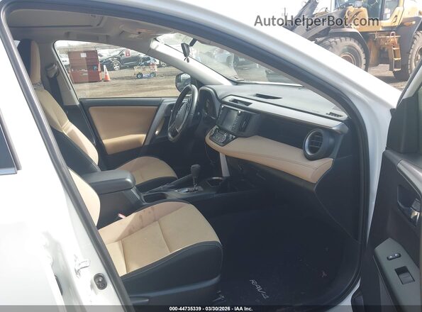 JTMRFREV4HJ117617 2017 TOYOTA LE White 