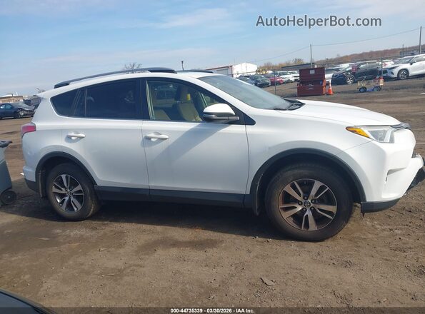 JTMRFREV4HJ117617 2017 TOYOTA LE White 