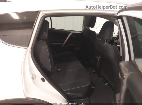 JTMRFREV5HJ118677 2017 TOYOTA LE White 