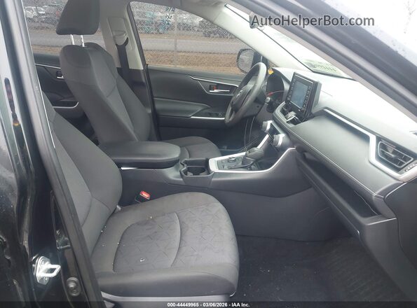JTMRWRFV2LD064521 2020 TOYOTA LE Черный Вид салона спереди