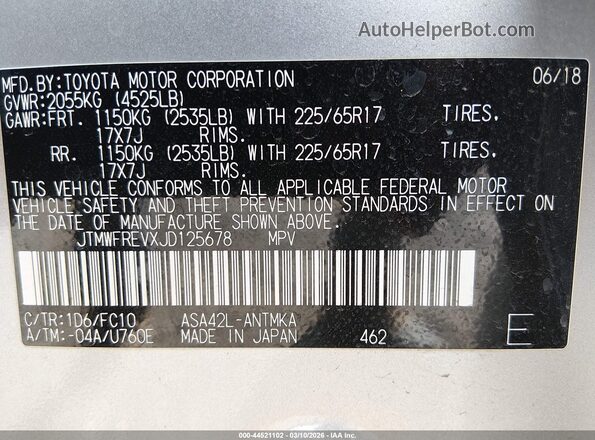 JTMWFREVXJD125678 2018 TOYOTA LE Silver Widok komory silnika