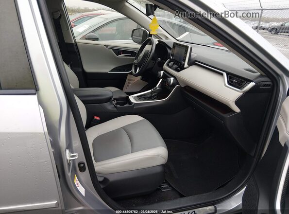 JTMY1RFV8KD018538 2019 TOYOTA LIMITED Silver Vista interior delantera