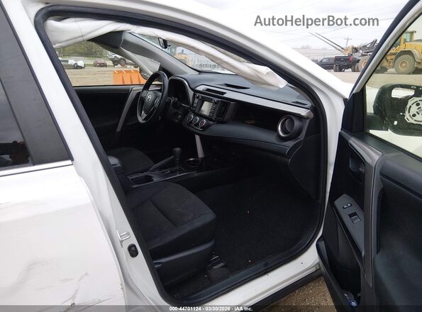 JTMZFREVXJJ739001 2018 TOYOTA LE White Front interior view