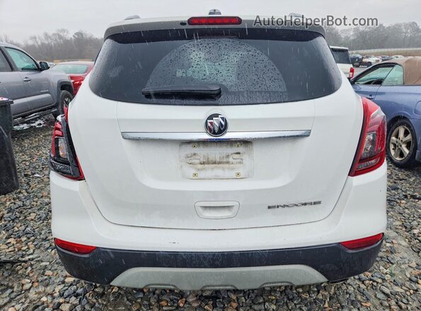 KL4CJASM9NB510207 2022 BUICK ENCORE White უკანა ხედი