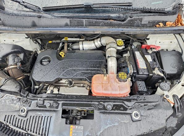 KL4CJASM9NB510207 2022 BUICK ENCORE White უკანა სალონის ხედი