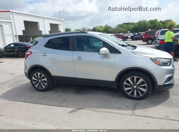 KL4CJCSB9LB035195 2020 BUICK ENCORE Silver Widok wnętrza z tyłu