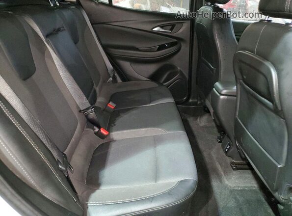 KL4MMDSL3PB015024 2023 BUICK ENCORE White Вид задньої частини салону