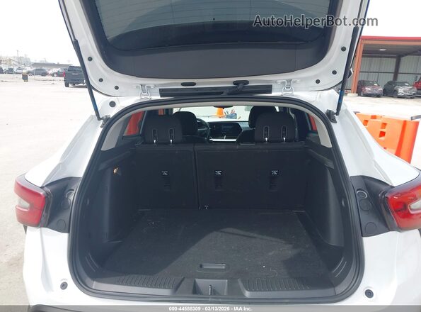 KL77LFE26RC111440 2024 CHEVROLET TRAX White 