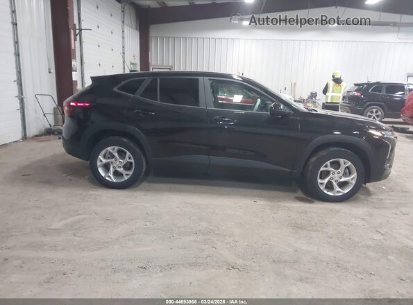 KL77LFE2XRC207345 2024 CHEVROLET TRAX Black Սալոնի հետևի տեսք