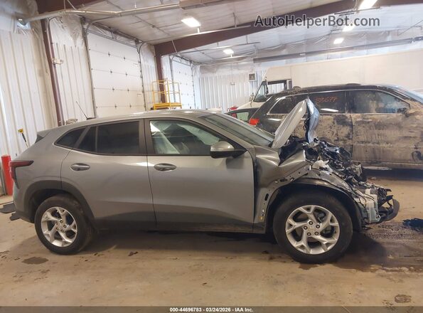 KL77LFEP1TC010129 2026 CHEVROLET TRAX Gray უკანა სალონის ხედი