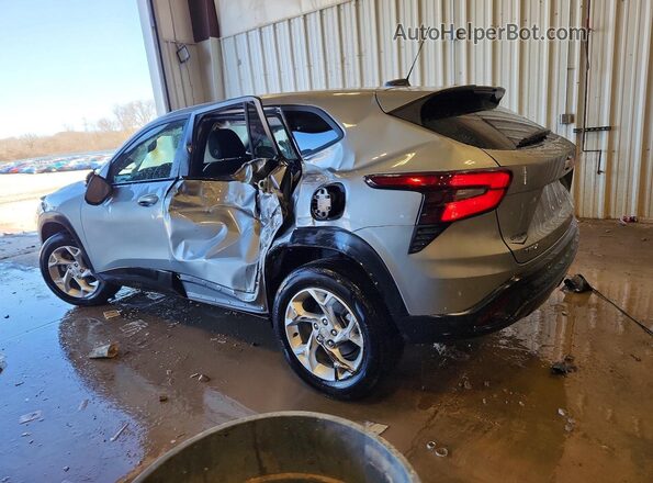 KL77LFEP9TC009794 2026 CHEVROLET TRAX Silver 