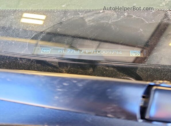 KL77LFEP9TC009794 2026 CHEVROLET TRAX Silver 