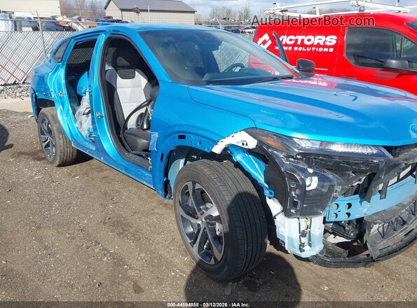 KL77LGEP3SC062849 2025 CHEVROLET TRAX Синий Вид спереди