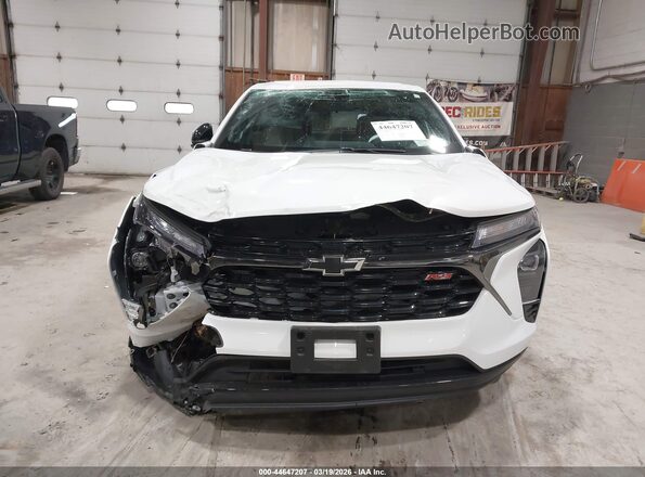 KL77LGEP5SC093715 2025 CHEVROLET TRAX White Widok wnętrza z tyłu