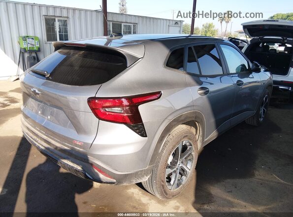 KL77LGEP7TC047384 2026 CHEVROLET TRAX Silver Tył prawy