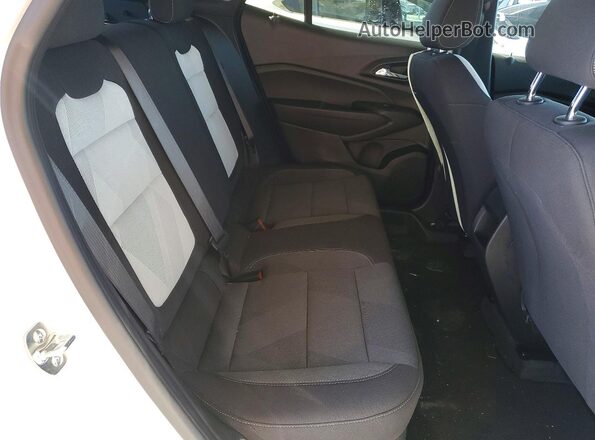 KL77LGEP9TC001166 2026 CHEVROLET TRAX White Vista de los asientos traseros