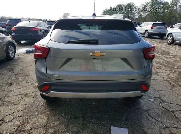 KL77LHE20RC054499 2024 CHEVROLET TRAX Charcoal Widok z tyłu