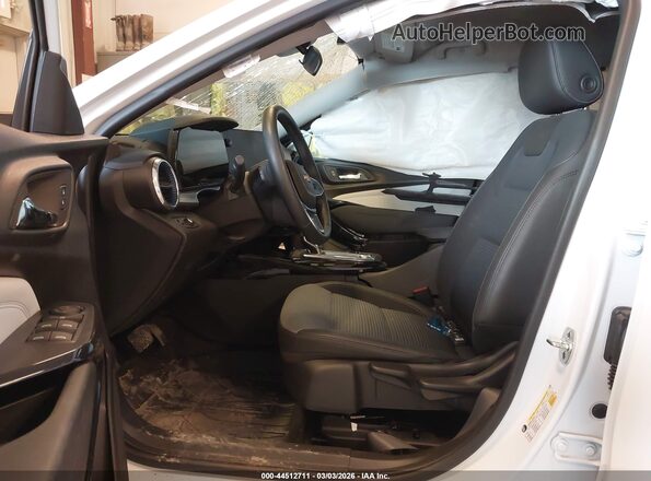 KL77LHE22RC233157 2024 CHEVROLET TRAX White წინა სალონის ხედი