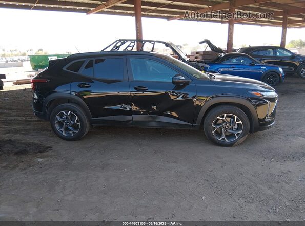 KL77LHE28RC232322 2024 CHEVROLET TRAX Black Սալոնի հետևի տեսք