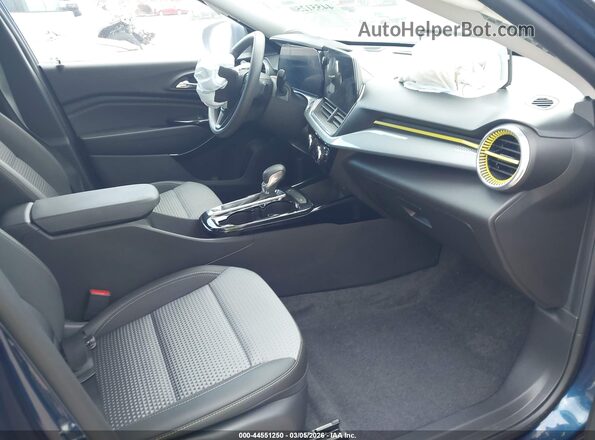 KL77LHE29RC214315 2024 CHEVROLET TRAX Blue Вид салону спереду