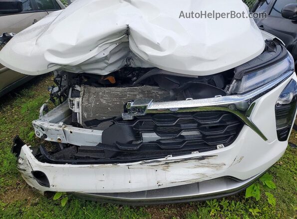 KL77LHE29RC235746 2024 CHEVROLET TRAX White 