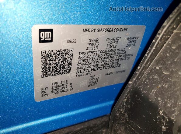 KL77LHEP1TC028528 2026 CHEVROLET TRAX Blue Widok naklejki z numerem VIN