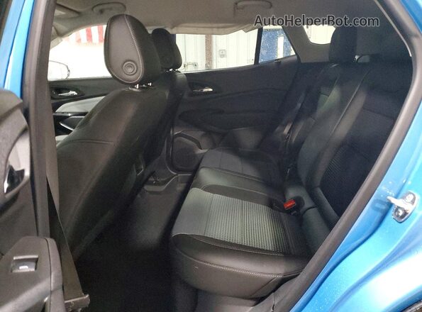 KL77LHEP1TC028528 2026 CHEVROLET TRAX Blue Widok wnętrza z tyłu
