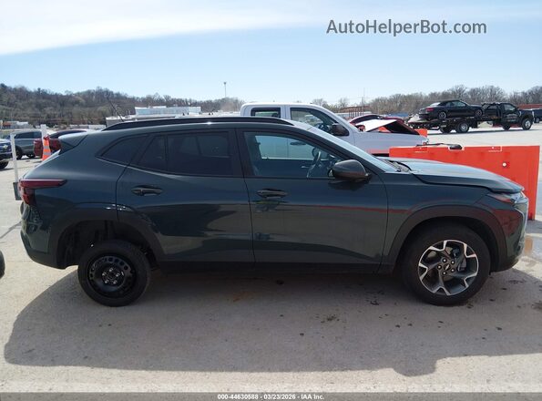 KL77LHEP2SC245276 2025 CHEVROLET TRAX Green Սալոնի հետևի տեսք