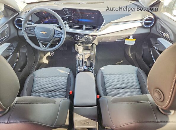 KL77LHEP3TC093669 2026 CHEVROLET TRAX Gray Вид панелі приладів