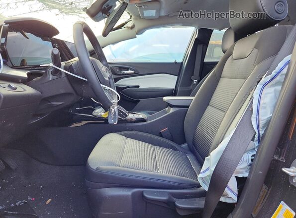 KL77LHEP5TC014826 2026 CHEVROLET TRAX Black Widok wnętrza z przodu
