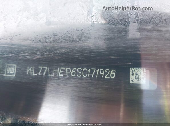 KL77LHEP6SC171926 2025 CHEVROLET TRAX White Вид підкапотного простору
